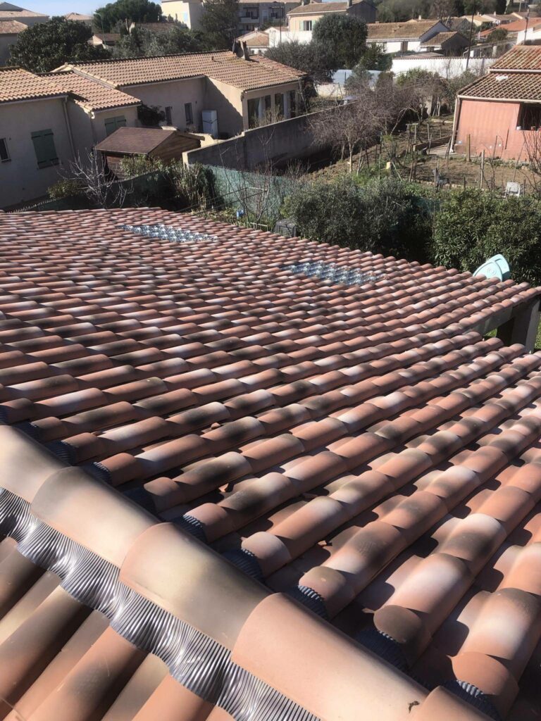 artisan couvreur charpentier renovation toit ancien draguignan