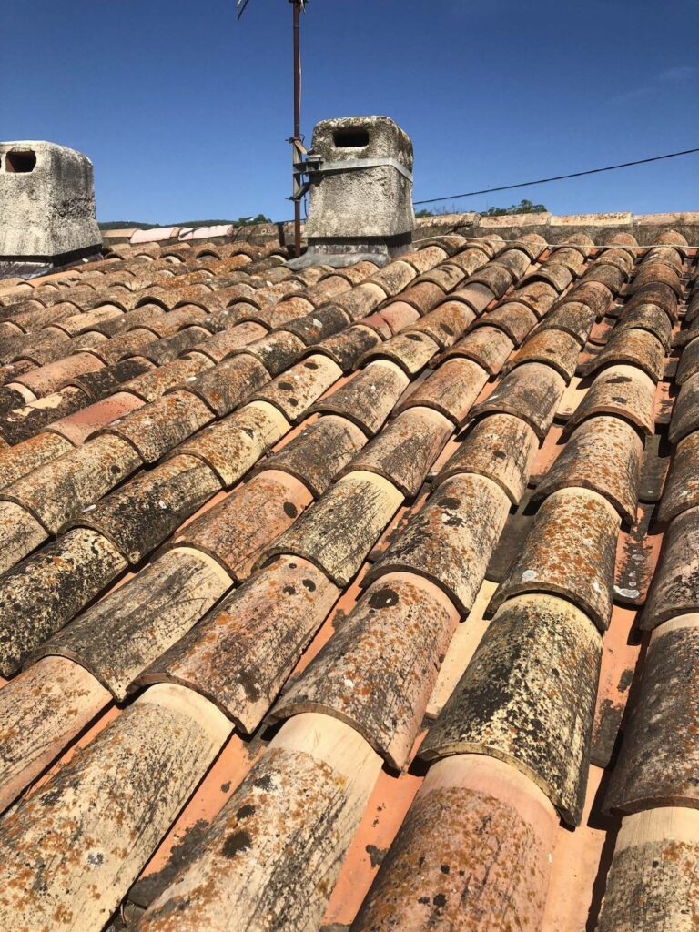 couvreur renovation vieille toiture les arcs sur argens var
