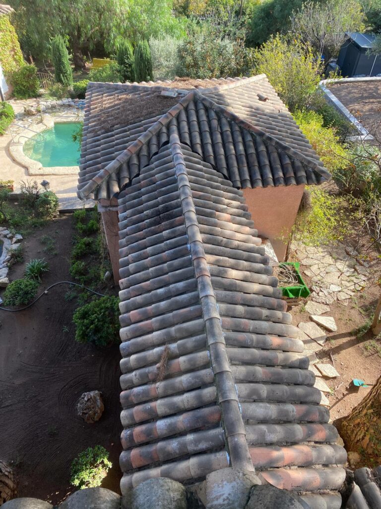 artisan couvreur zingueur reno toiture antibes 06