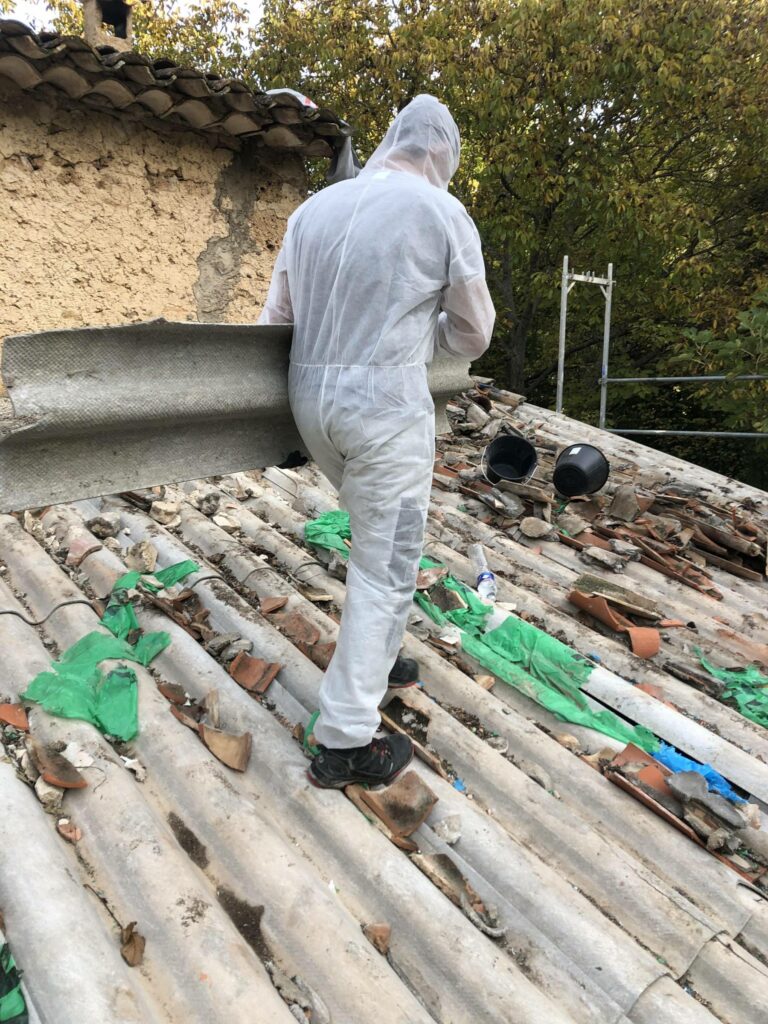 desamiantage toiture couvreur frejus var