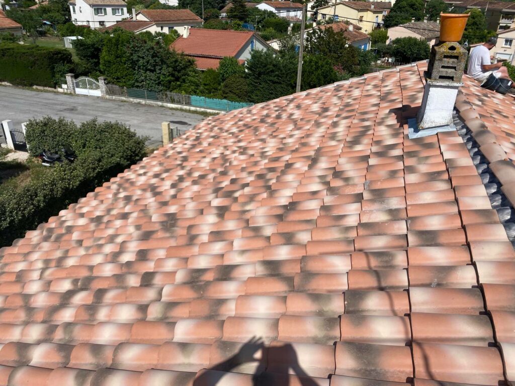 qui appele pour avoir un devis gratuit pour poser une toiture neuve vidauban