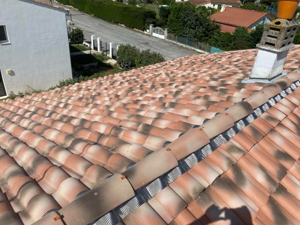 prix installation toiture neuve couvreur puget sur argens