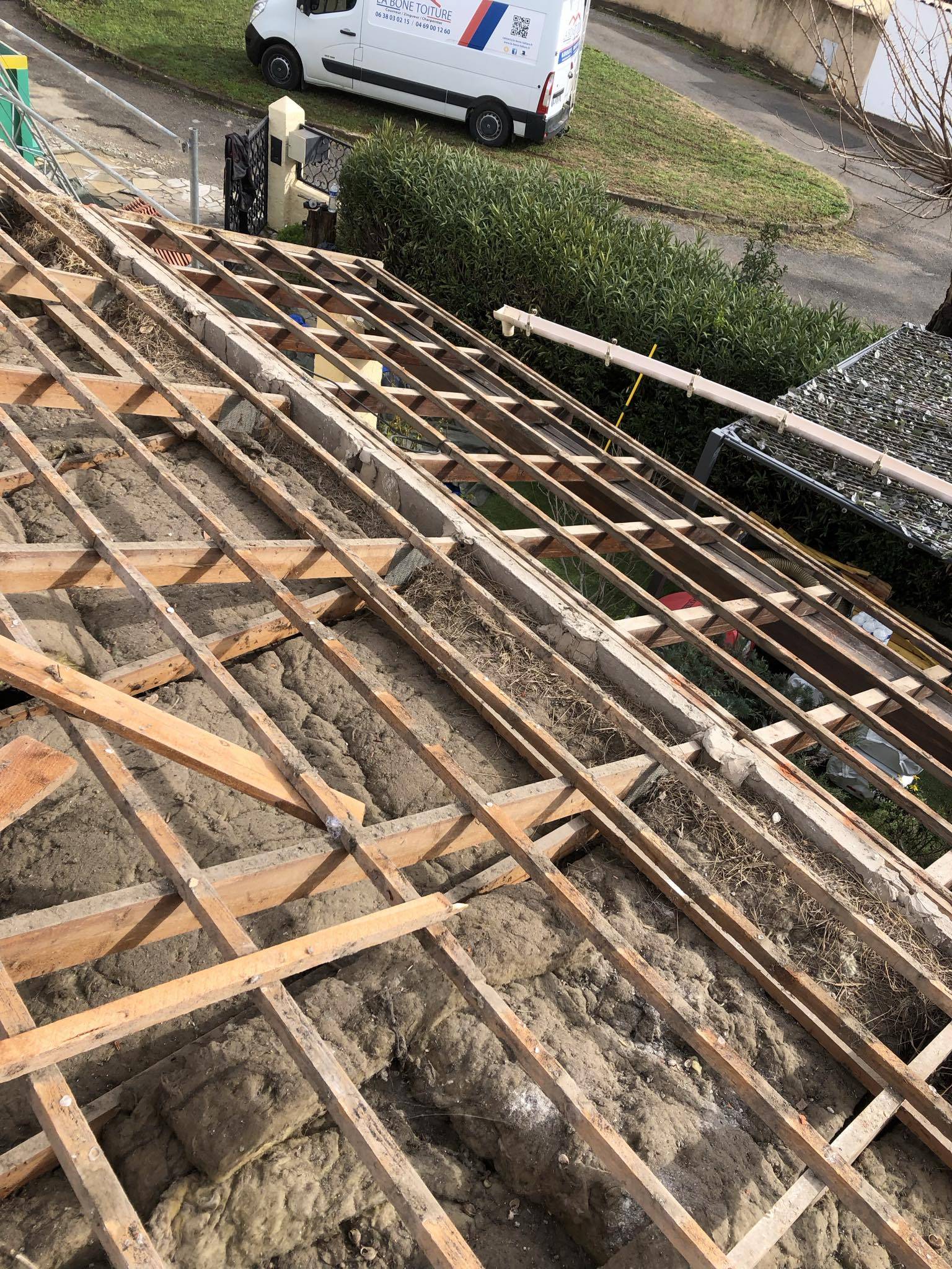 couvreur renovation toiture draguignan dracenie