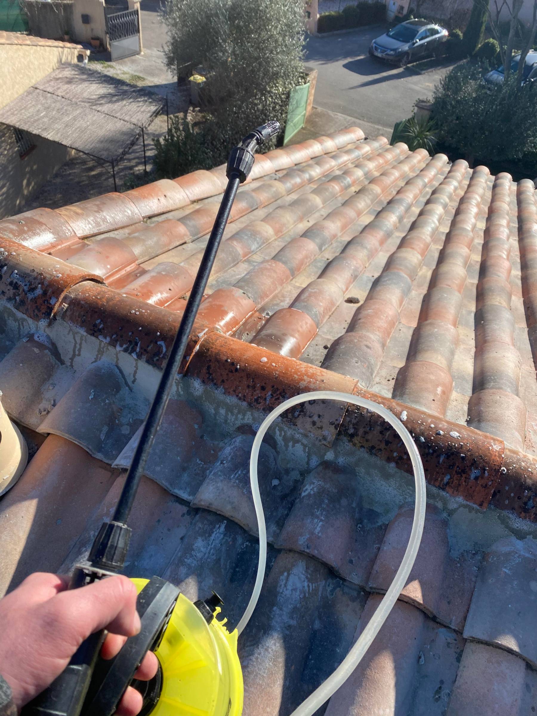 entretien nettoyage traitement hydrofuge toit draguignan trans en provence var