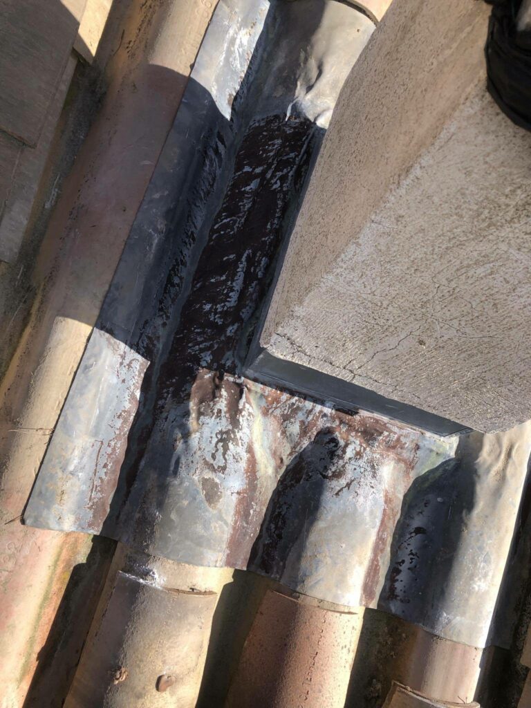 réparation fuite d'eau toiture dans le Var